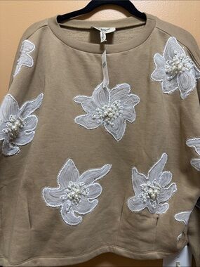 Embellished Floral Appliqué Sweatshirt - Tan with White Flowers